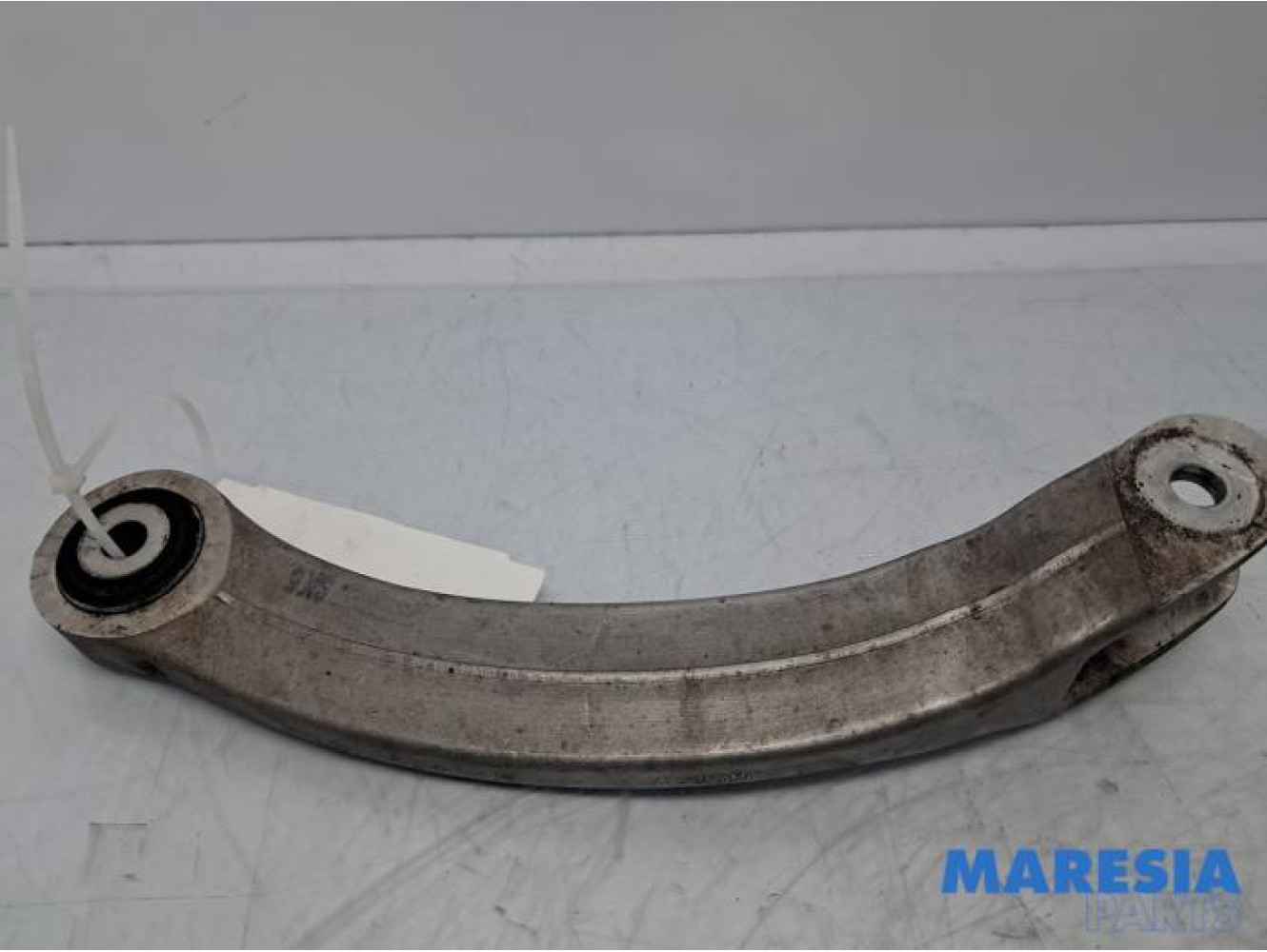 Alfa Romeo - Giulia - Rear upper wishbone, left