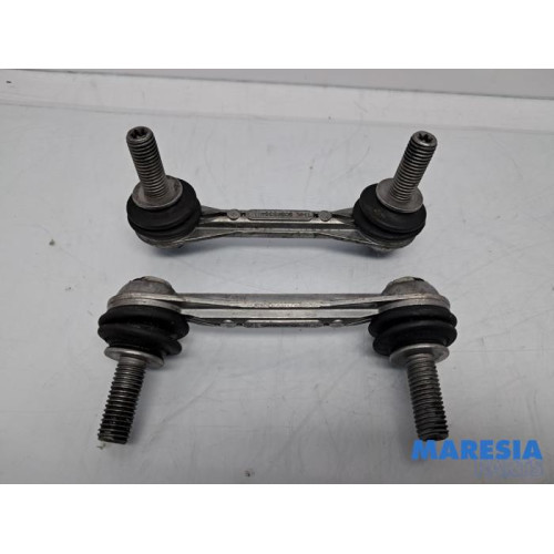 Alfa Romeo - Giulia - Anti-roll bar guide