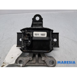 Opel - Karl - Motorsteun