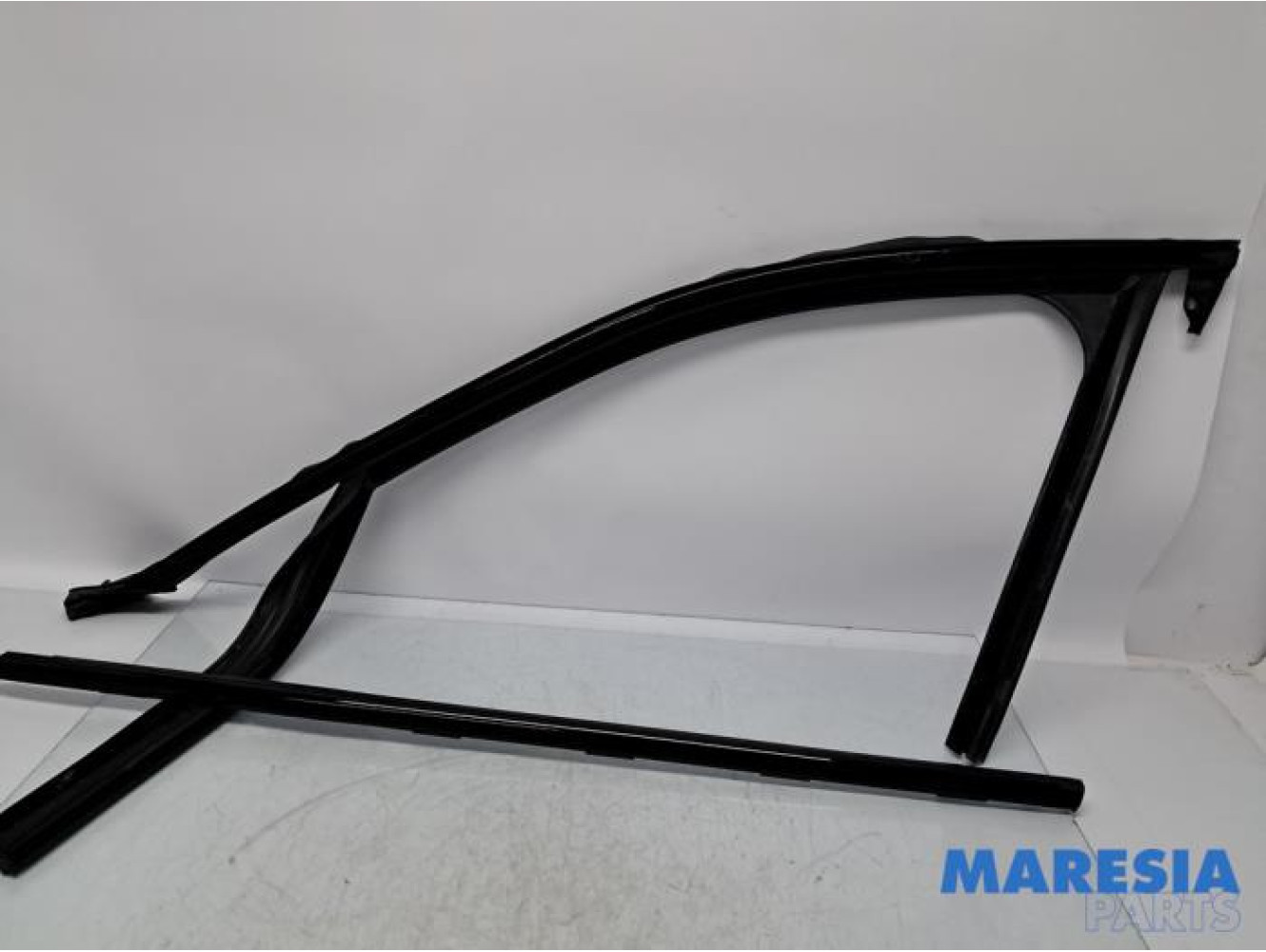 Alfa Romeo - Giulia - Türleiste