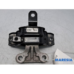 Opel - Karl - Motorsteun