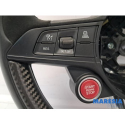 Alfa Romeo - Giulia - Lenkrad