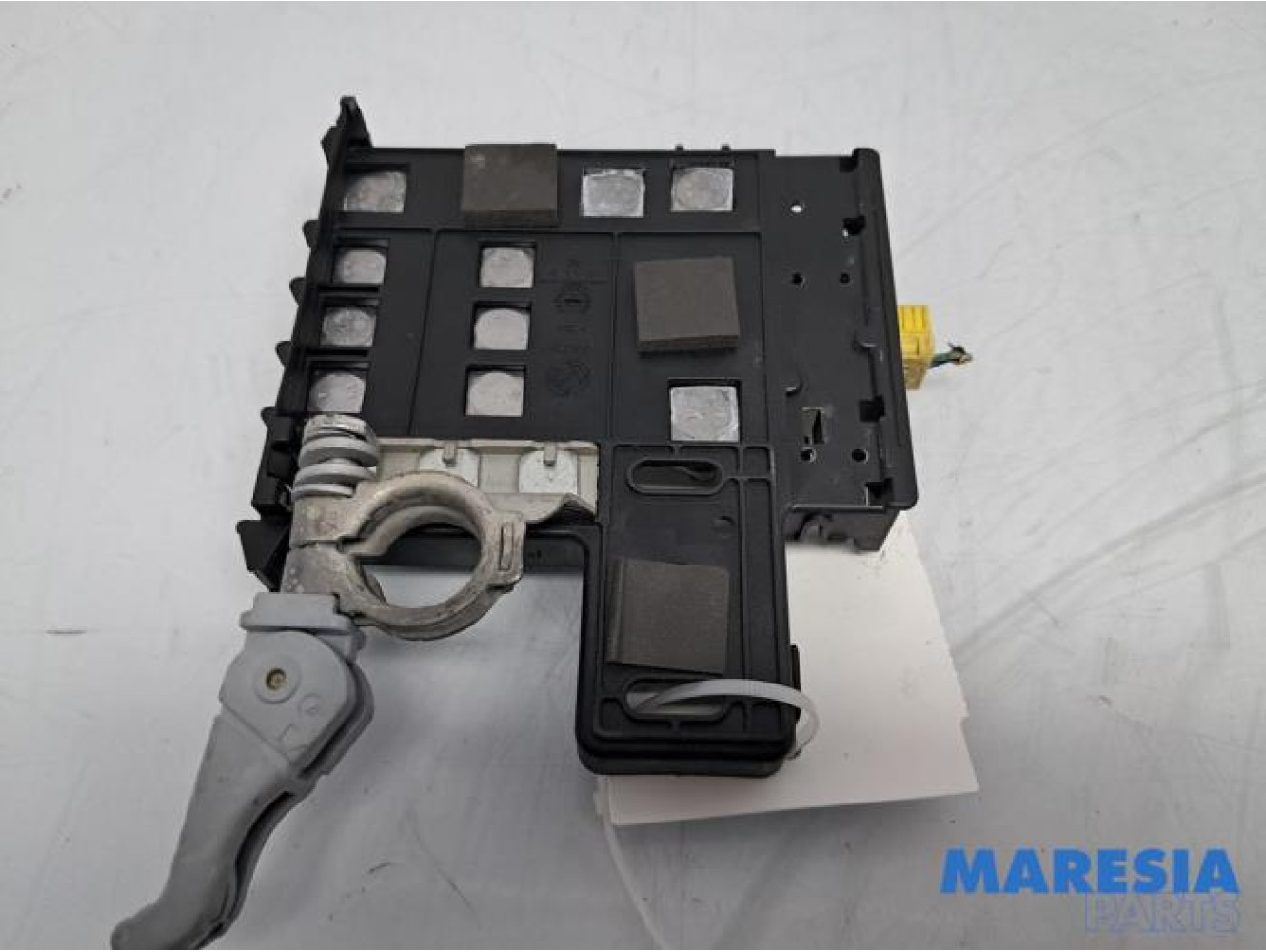 Alfa Romeo - Giulia - Battery control module