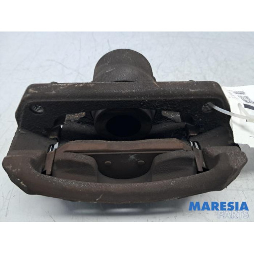 Opel - Karl - Remklauw (Tang) rechts-voor