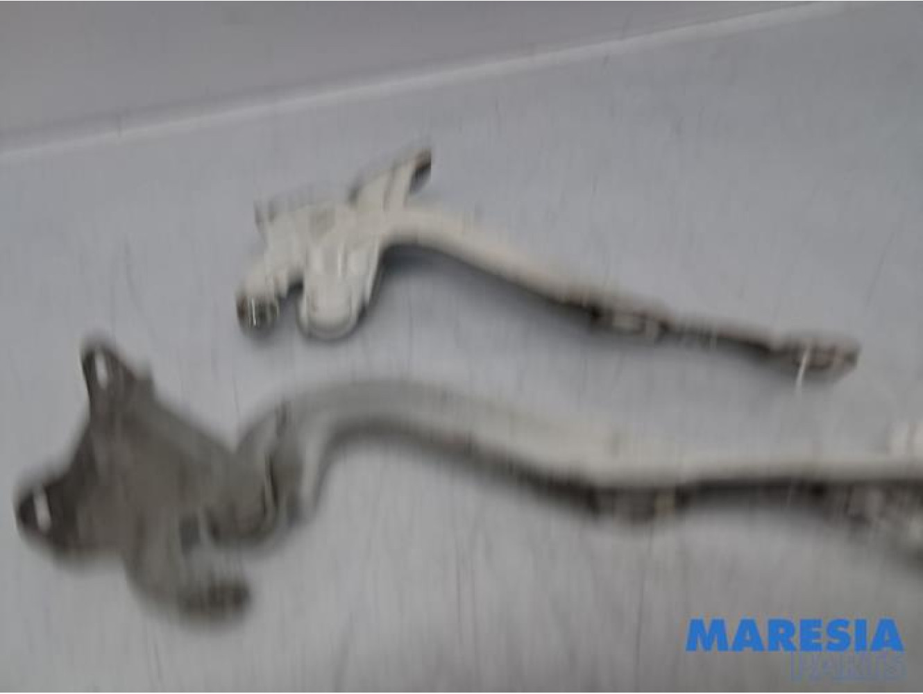 Opel - Karl - Bonnet Hinge