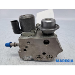 Peugeot - 5008 - Mechanical fuel pump