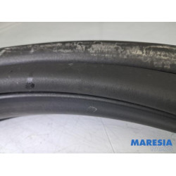 Alfa Romeo - Giulia - Front door seal 4-door, left