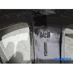 Peugeot - 5008 - Wheel