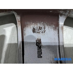 Peugeot - 5008 - Wheel