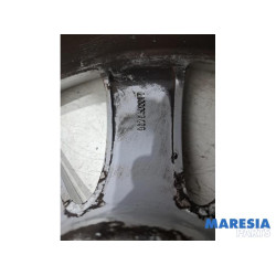 Peugeot - 5008 - Wheel