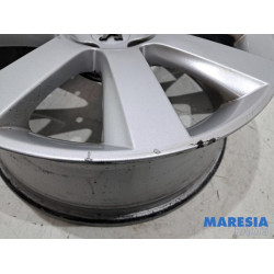 Peugeot - 5008 - Wheel