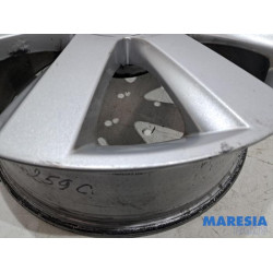 Peugeot - 5008 - Wheel