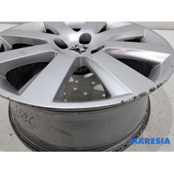 Peugeot - 5008 - Wheel