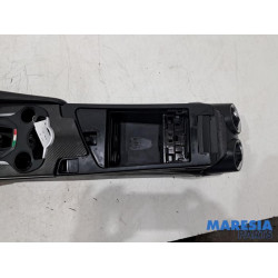 Alfa Romeo - Giulia - Middle console