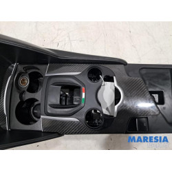 Alfa Romeo - Giulia - Middle console