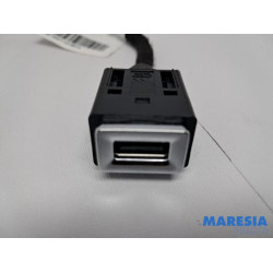 Peugeot - 308 - USB plug