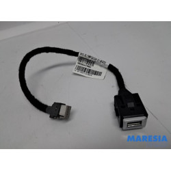 Peugeot - 308 - USB plug