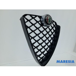 Alfa Romeo - Giulia - Calandre