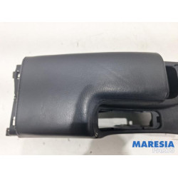 Alfa Romeo - Brera - Armrest