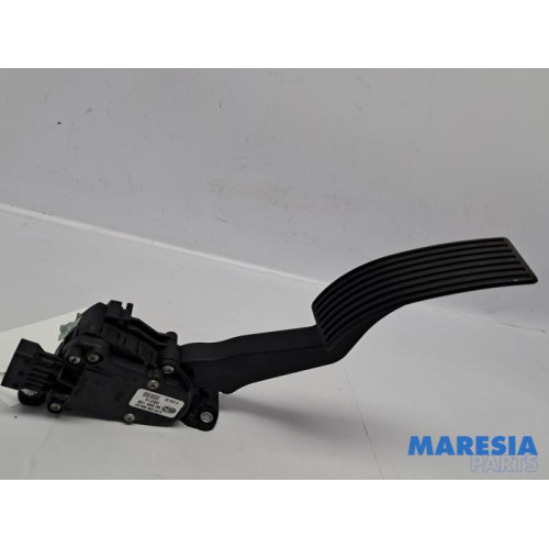 Alfa Romeo - Brera - Gaspedaal