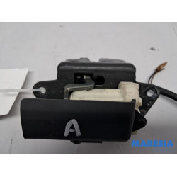 Alfa Romeo - Brera - Tailgate lock mechanism