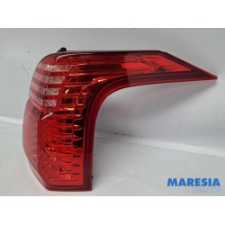 Peugeot - 5008 - Feu arrière droit