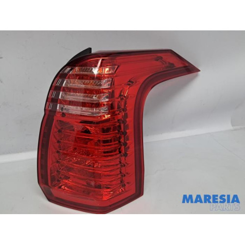 Peugeot - 5008 - Taillight, right