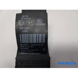 Peugeot - 5008 - Front seatbelt, left