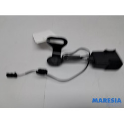 Peugeot - 5008 - Rear seatbelt buckle, left