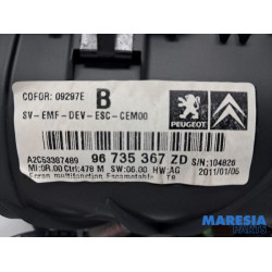 Peugeot - 5008 - Navigation display