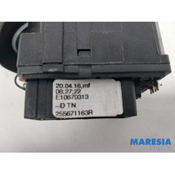 Renault - Clio - Wiper switch