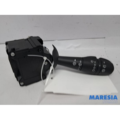 Renault - Clio - Wiper switch