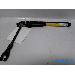 Alfa Romeo - Giulia - Gordelspanner links