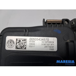 Alfa Romeo - Giulia - Ruitenwissermotor voor