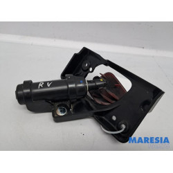 Alfa Romeo - Giulia - Headlight washer