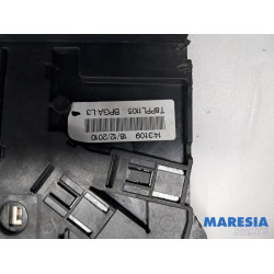 Peugeot - 5008 - Fuse box