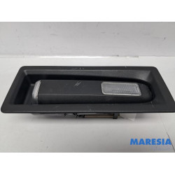 Peugeot - 5008 - Binnenverlichting achter