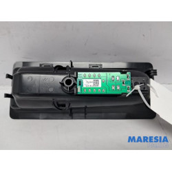 Peugeot - 5008 - Binnenverlichting achter