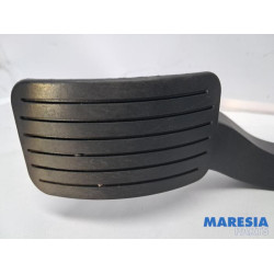 Peugeot - 5008 - Accelerator pedal