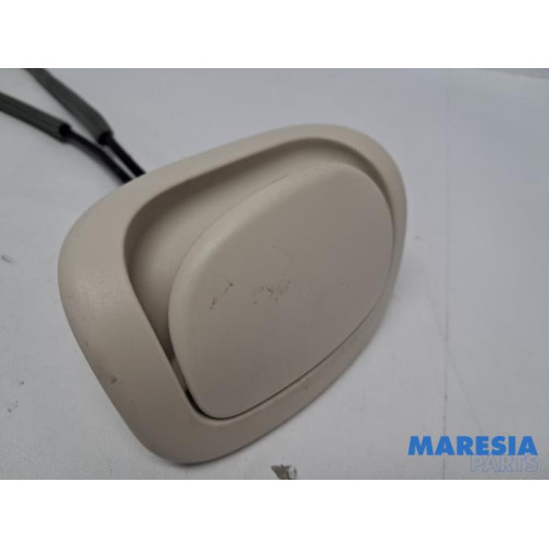 Fiat - 500 - Backrest release handle
