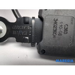 Fiat - 500 - Front seatbelt buckle, left