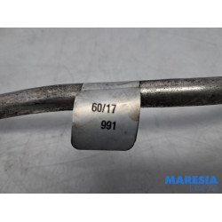 Alfa Romeo - Giulia - Oil dipstick