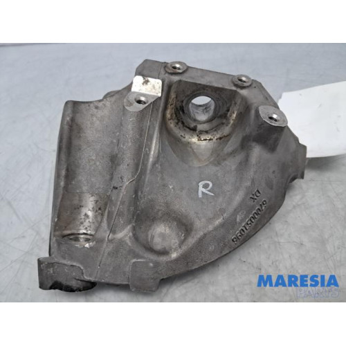 Alfa Romeo - Giulia - Motorsteun