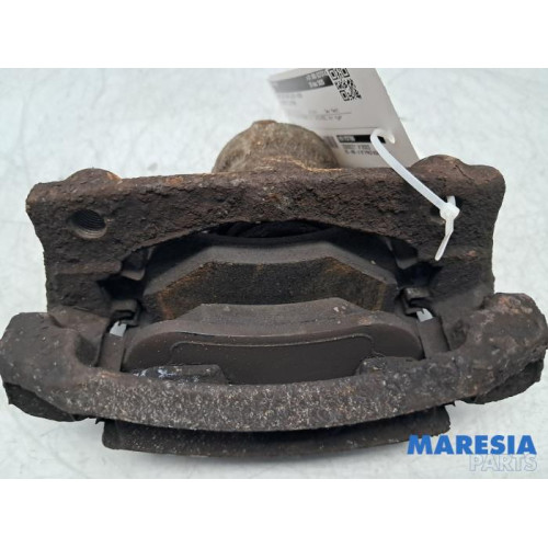 Citroen - C1 - Remklauw (Tang) links-voor