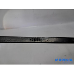 Alfa Romeo - Brera - Front wiper arm