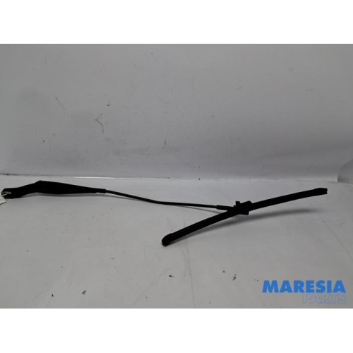 Alfa Romeo - Brera - Front wiper arm