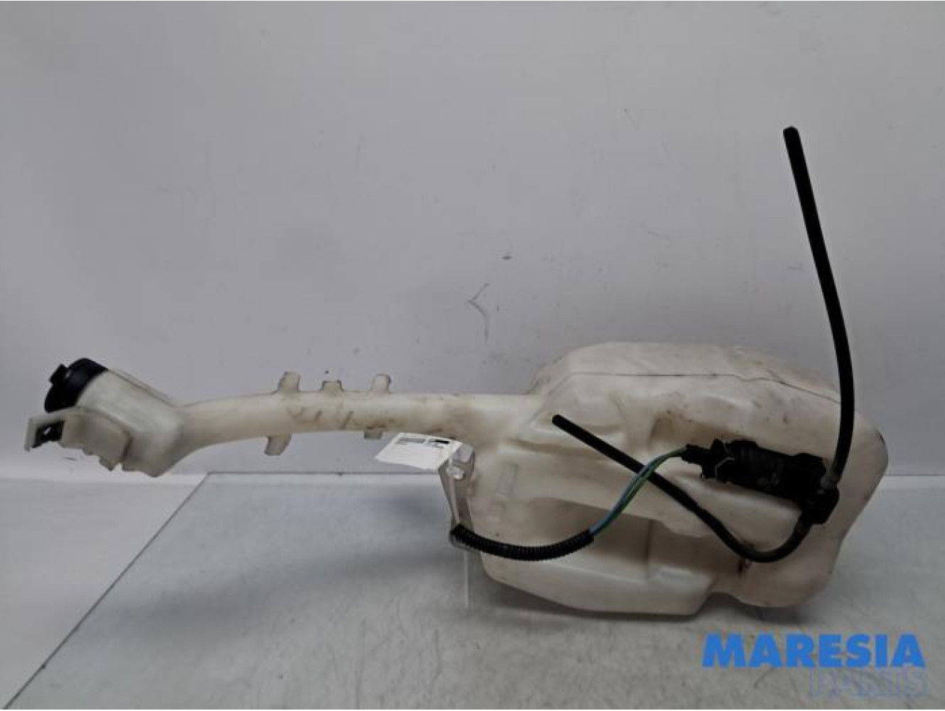 Alfa Romeo - Brera - Ruitensproeiertank voor