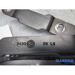 Alfa Romeo - Brera - Bonnet Hinge