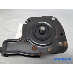 Peugeot - 5008 - Hefmechniek Reservewiel