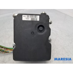 Peugeot - 5008 - ABS Pomp